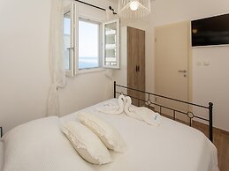 Apartments Aqua