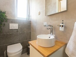 Apartments Aqua