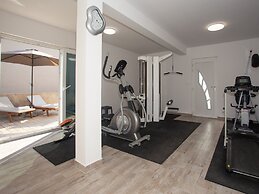 Apartments Aqua