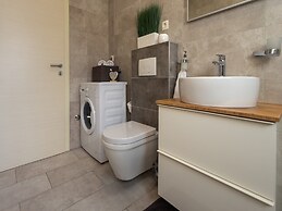 Apartments Aqua