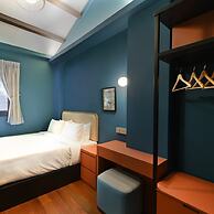 Dream Chaser Boutique Capsule Hotel