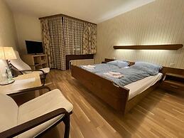 Beny Hotel Restaurant