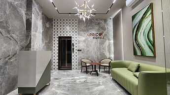 Apricot Motera