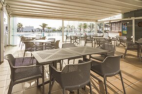 Aparthotel ILUNION Costa Sal Lanzarote