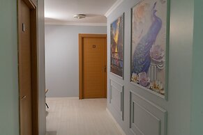 Heraldic Room Hotel
