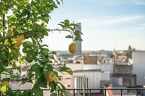 nQn Aparts & Suites Sevilla