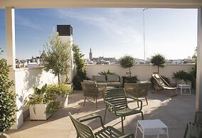 nQn Aparts & Suites Sevilla