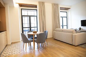 nQn Aparts & Suites Sevilla