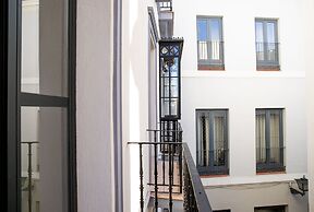 nQn Aparts & Suites Sevilla