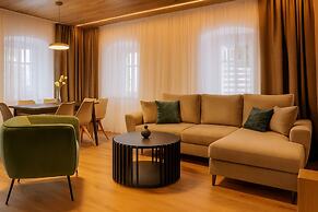 Hillside No. 18