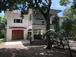 Ceiba Beach Resort