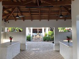 Ceiba Beach Resort