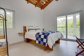 Ceiba Beach Resort