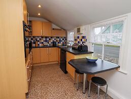 Armstrong Cottages No2