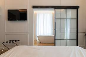 Unico Relais