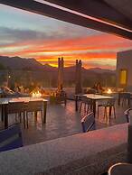Aventuras Hotel