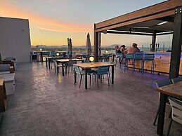Aventuras Hotel