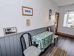 Kittiwake Cottage, Budle Bay