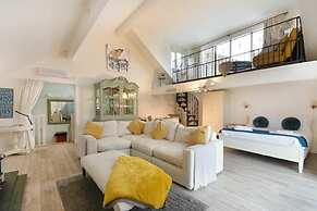 The Snug