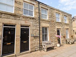 Aln Cottage
