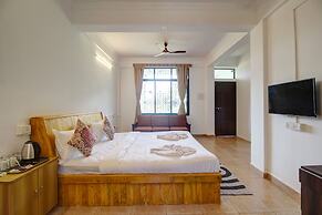 Hotel Pleasure Inn near Turtle Beach- Morjim