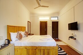 Hotel Pleasure Inn near Turtle Beach- Morjim