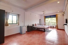 Hotel Pleasure Inn near Turtle Beach- Morjim