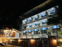 Hotel Pleasure Inn near Turtle Beach- Morjim