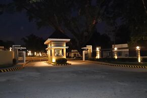 Aurora Villas and Cabin Resort