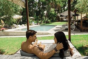 Pefkon Suites