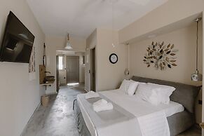 Pefkon Suites