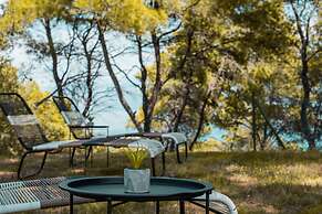 Pefkon Suites