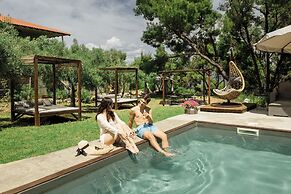 Pefkon Suites
