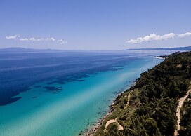 Pefkon Suites