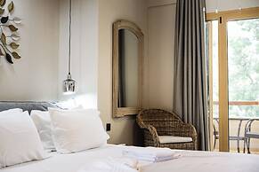 Pefkon Suites