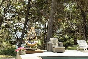 Pefkon Suites