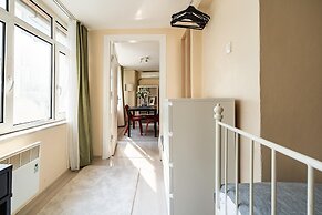Charming and Central Flat Near Macka Park