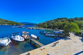 Theophilos 2 in