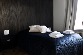 2ndhomes Gorgeous 3BR Apartment w Sauna