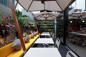 Ikonik Miraflores