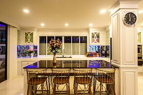 Exquisite Pool Villa J