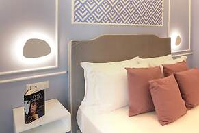 Cafè Latino Suites