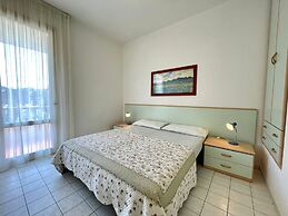 Spacious Villa With Private Garden and Great Pool