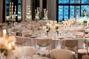 The Ritz-Carlton, Melbourne
