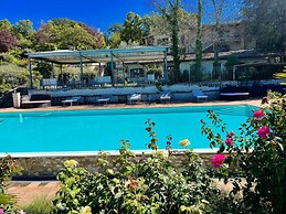 Apt 3 Infinity Pool, Extensive Grounds With Shrubs - Flowers, Jacuzzi 