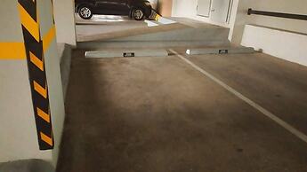 Luxury Condo 1 Br Pool Excellent Location