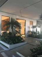 Luxury Condo 1 Br Pool Excellent Location