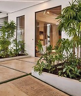 Luxury Condo 1 Br Pool Excellent Location