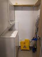 Luxury Condo 1 Br Pool Excellent Location