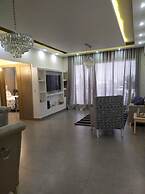 Luxury Condo 1 Br Pool Excellent Location